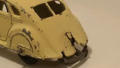 Dinky 30 A 30A Chrysler Airflow prewar pre war - very solid car, but damaged