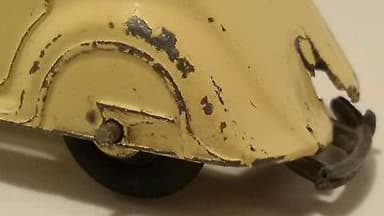 Dinky 30 A 30A Chrysler Airflow prewar pre war - very solid car, but damaged