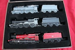 Harry Potter Corgi Diecast Hogwarts Express Train Collector\'s Set