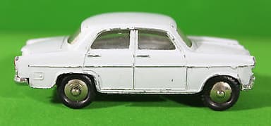 MERCURY #17 ALFA ROMEO GIULIETTA  1/43 SCALE VTG DIECAST MODEL,MEBETOYS,CORGI