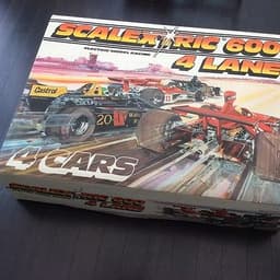 SCALEXTRIC 600 4 LANE SET (with 4 original cars)
