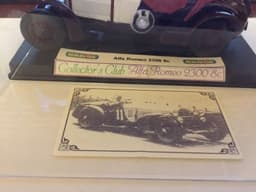 Scalextric Collectors Club Alfa Romeo 2300 8C No173 Di 200 In Display Case