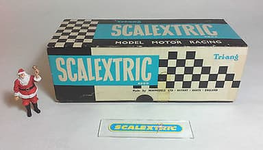 SCALEXTRIC Tri-ang 1960\'s YELLOW AUTO UNION Type C (1936) C71 (BOX & INSERTS)