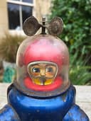 VINTAGE 1950\'s YOSHIYA MOON EXPLORER ASTRONAUT ROBOT WIND UP TOY TIN PLATE JAPAN