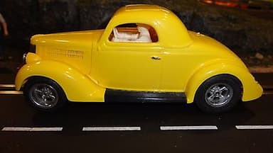 Vintage Monogram 1936 Ford Slot Car Super Clean 1/24 Dynamic mags polished frame