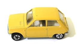 Vintage POLISTIL Renault 5L Yellow Die cast Car Model Italy RJ23 1970\'s Politoys