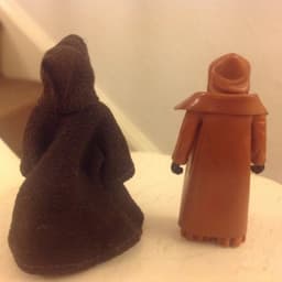 Vintage Star Wars Figures x 2 - Vinyl Caped Jawa & Cloth Caped Jawa - GMFGI 1977