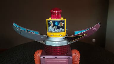 Vintage TIN space robot, battery opereted, made in JAPAN