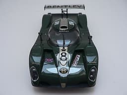 Carrera Evolution 25452 Bentley speed 8, runs on Scalextric 1/32 slot car .