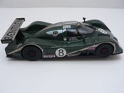Carrera Evolution 25452 Bentley speed 8, runs on Scalextric 1/32 slot car .
