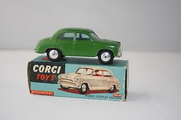 Corgi Toys 202M Morris Cowley Saloon - Original