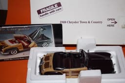 Danbury/Franklin Mint 1948 Chrysler Town & Country. 1:24 Scale Diecast Car