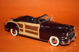Danbury/Franklin Mint 1948 Chrysler Town & Country. 1:24 Scale Diecast Car