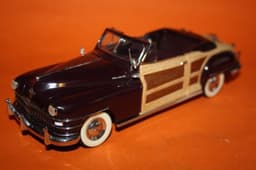 Danbury/Franklin Mint 1948 Chrysler Town & Country. 1:24 Scale Diecast Car