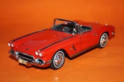 Danbury/Franklin Mint 1962 Corvette 1:24 scale diecast car with box