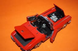 Danbury/Franklin Mint 1962 Corvette 1:24 scale diecast car with box