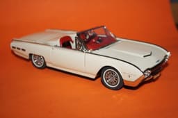 Danbury/Franklin Mint 1962 Ford Thunderbird 1:24 scale diecast car boxed