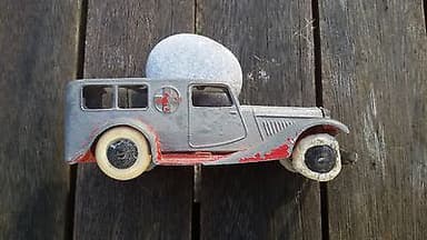 Dinky 24A Bentley Ambulance 30F - rare pre war prewar 1937 - No fatigue !
