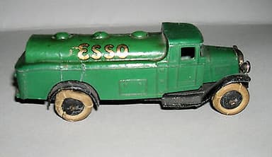 Dinky pre war #25d type 2 "ESSO" Tanker N.B