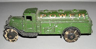 Dinky pre war #25d type 2 "POWER" Tanker N.B