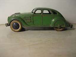 Dinky toy pre-war chrysler airflow saloon 30A