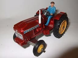 DINKY TOYS LEYLAND 384 model farm toy tractor red colour 1/43rd scale diecast