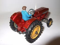 DINKY TOYS LEYLAND 384 model farm toy tractor red colour 1/43rd scale diecast