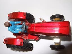 DINKY TOYS LEYLAND 384 model farm toy tractor red colour 1/43rd scale diecast