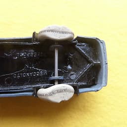 DINKY TOYS PRE WAR # 25 SERIES REDLINE GLICO TANKER HAS USUAL FATIGUE VERY RARE