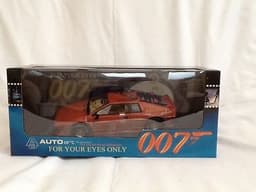 James Bond Die-Cast 1:18 Scale Lotus Turbo Esprit.