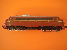 MARKLIN HO/00 GAUGE 3143 NORWEIGAN DIESEL LOCOMOTIVE BOXED DIE CAST BODY 3 RAIL