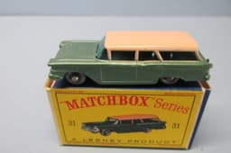 Matchbox Reg Whls 31B Ford Station Wagon Green-Pink / RARE BLACK BASE & SPW
