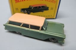 Matchbox Reg Whls 31B Ford Station Wagon Green-Pink / RARE BLACK BASE & SPW