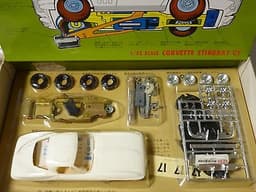 OLD NICHIMO JAPAN "CORVETTE STINGRAY 1965" SLOT CAR KIT 1/32