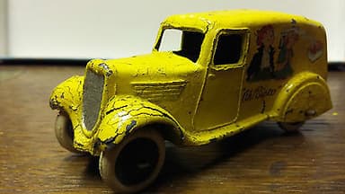PRE WAR DINKY TOYS, MECCANO - "AH! BISTO" VAN. (2) RB