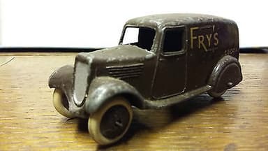 PRE WAR DINKY TOYS, MECCANO - FRY\'S COCOA VAN. RB