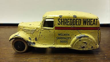 PRE WAR DINKY TOYS, MECCANO, SHREDDED WHEAT WELWYN GARDEN CITY HERTS VAN (2) RB