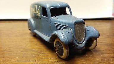 PRE WAR DINKY TOYS, MECCANO - VIYELLA FOR THE NURSERY VAN. RB