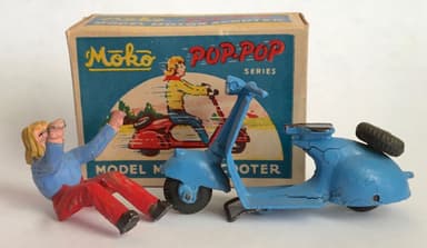 RARE 1940s Moko England Blue POP POP Scooter Box & Rider Lesney Dinky Corgi RARE
