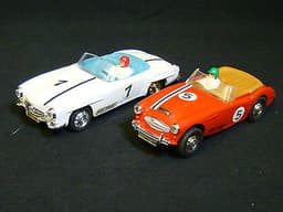 TRIANG SCALEXTRIC CLUB 60 SET - AUSTIN HEALEY & MERCEDES CARS - SUPERB BOXED