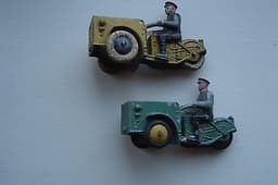 TWO DINKY TOYS FRENCH NO 14 14A TRIPORTEURS PRE WAR VINTAGE SET 1P