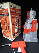 VINTAGE IDEAL’S 1950’s ROBERT the ROBOT SPACE TOY B/O & CRANK POWERED BOXED