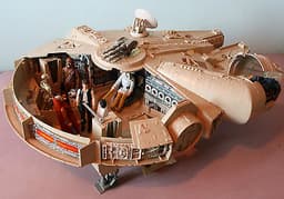 VINTAGE STAR WARS MILLENNIUM FALCON WITH BOX AND FIGURES 1977-1983 KENNER